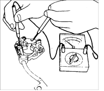 8. Затяните болт крепления накладки регулировочной пластины.