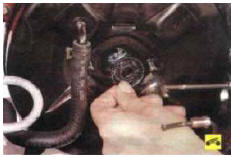 8. …и уплотнитель главного тормозного цилиндра.