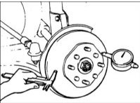 7. При необходимости, замените тормозной диск.