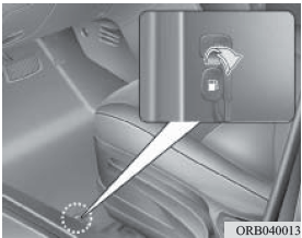 Открытие заслонки горловины топливного бака