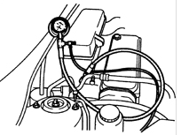 8. Проверьте максимальное давление, создаваемое топливным насосом.
