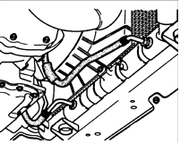 2. Отсоедините входной и выходной шланги жидкости автоматической коробки