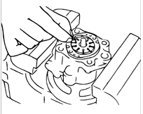 3. Установите десять лопастей плоскими частями в пазы ротора.