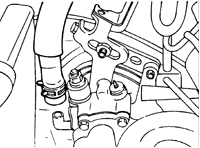 5. Подсоедините к насосу возвратный шланг.