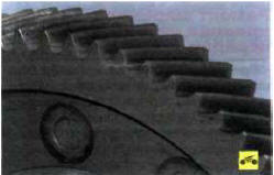 16. При наличии сколов, выкрашиваний и значительной выработки зубьев ведомой