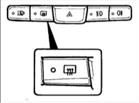 Расположение кнопки включения обогревателя заднего стекла