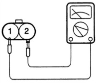 1. Измерьте сопротивление между контактами 1 и 2 разъема C11-2 (катушки цилиндров