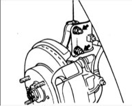 4. Отверните гайки и достаньте болты крепления стойки к поворотному кулаку и