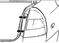 2. Снимите задние фонари.
