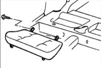 1. Снимите заднее сидение.